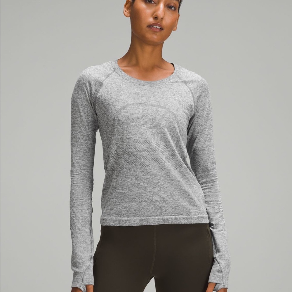 Lululemon Swiftly Tech 2.0 long sleeve race length size 6